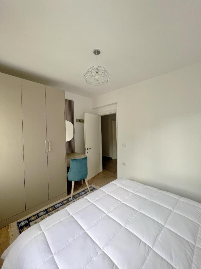 Central City Apartment Tirana Exteriör bild